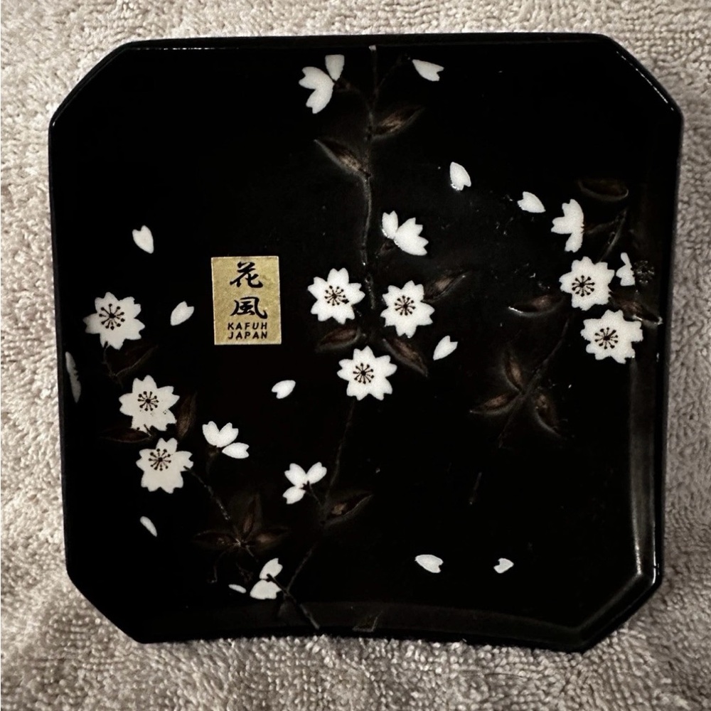 Kafuh Japan Black Floral Plate